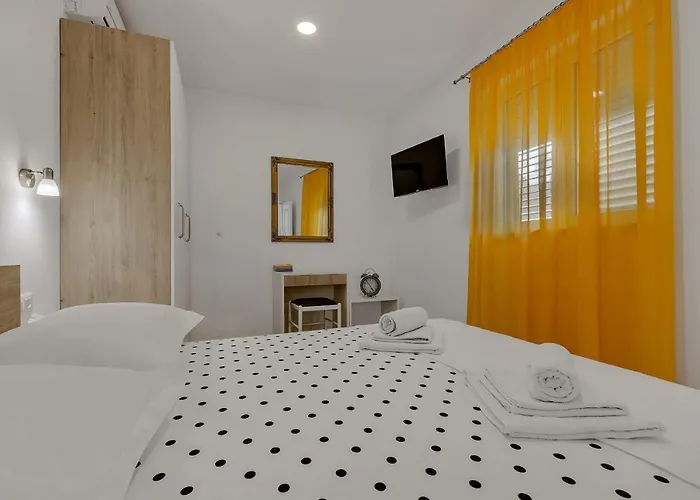 Meri Apartment Makarska